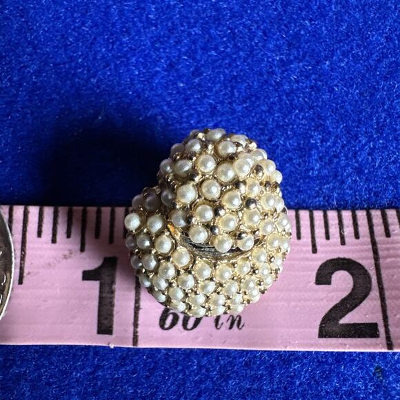 Rare Vintage HAR Costume Jewelry Clip-On Earrings Seed Pearl - Picture 9 of 9